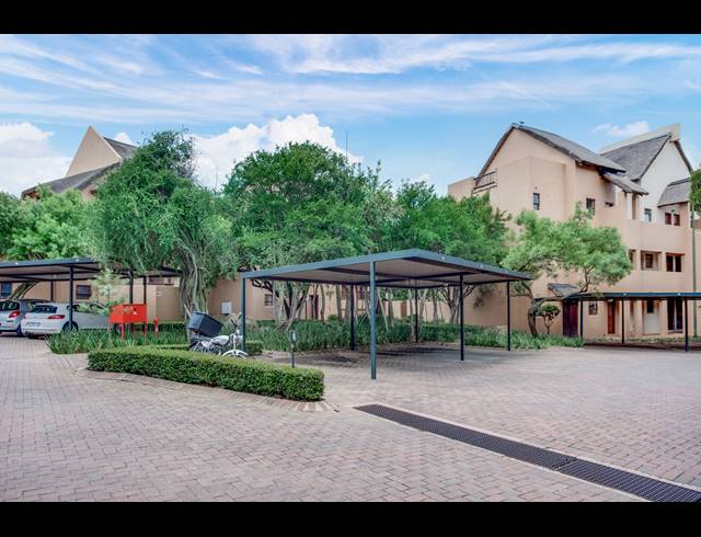 1 BEDROOM APARTMENT FOR SALE IN LONEHILL